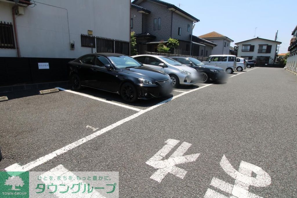 駐車場　駐車場