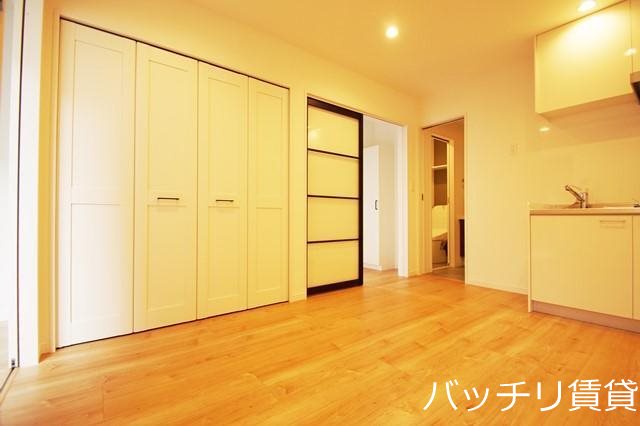 居室・リビング　画像は別号室イメージの為、現況を優先いたします。