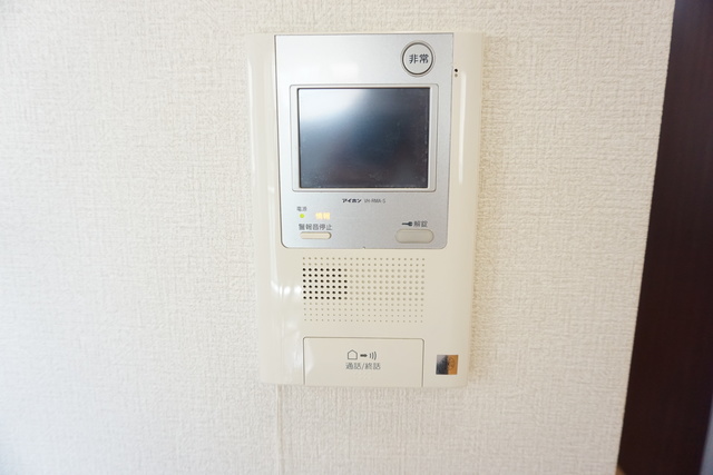 セキュリティ　ＴＶモニター付インターホンがあるので訪問者が一目でわかります