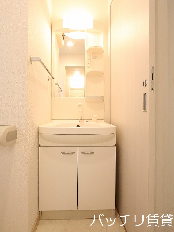 洗面設備　別号室イメージの為、現状を優先致します