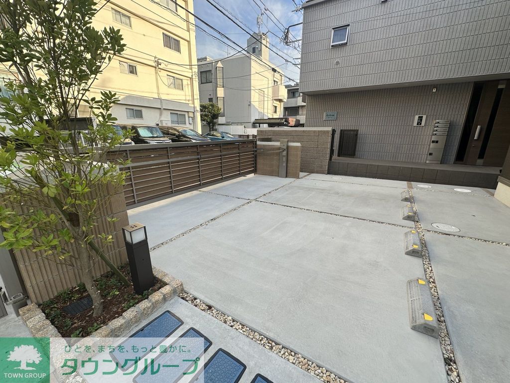 駐車場　駐車場