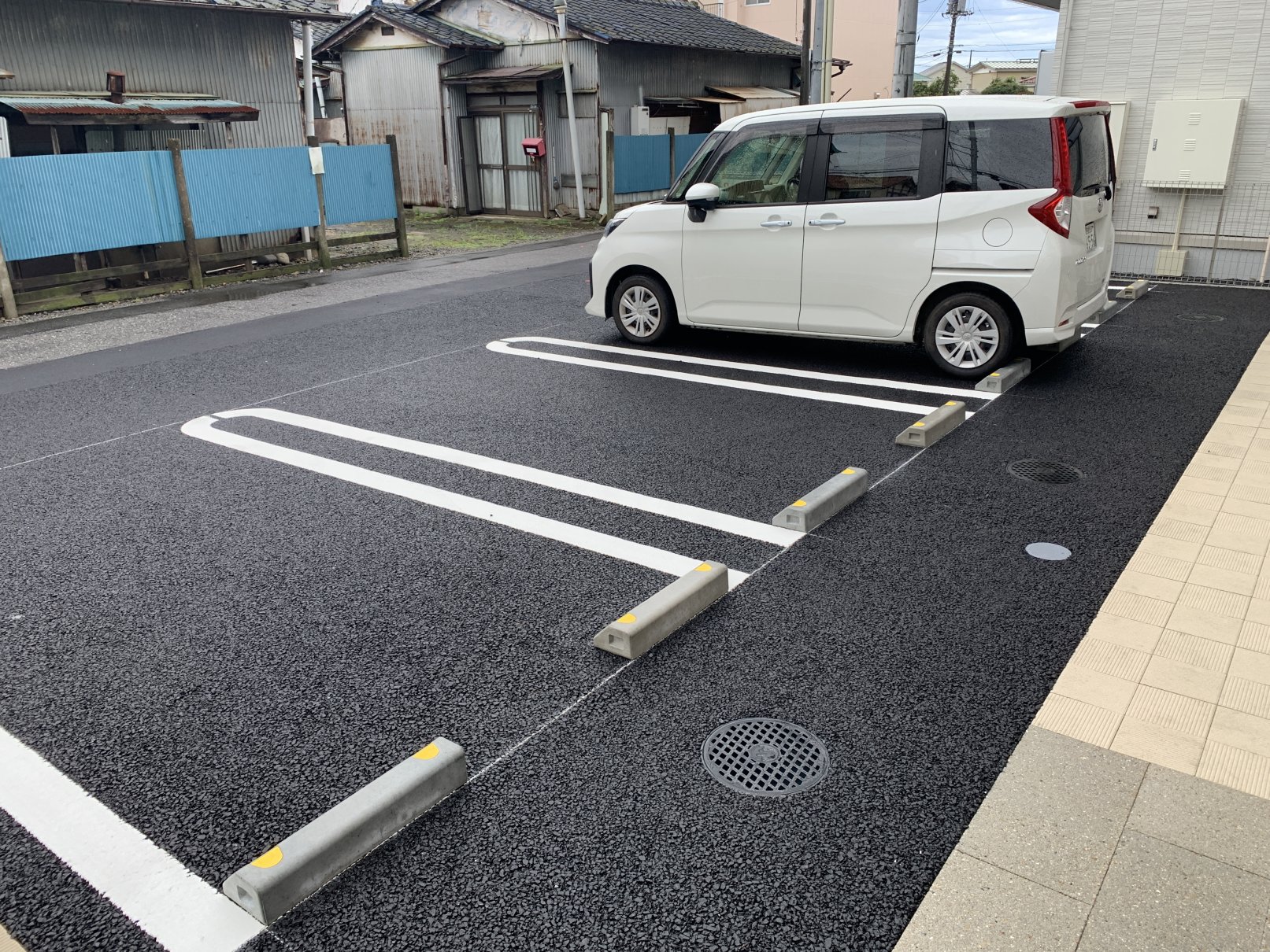 駐車場　敷地内駐車スペース