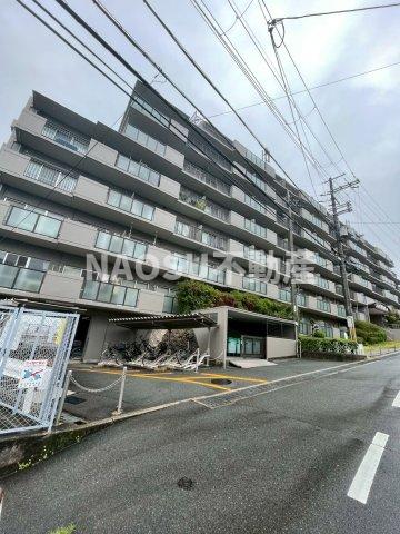 建物外観　落ち着いた雰囲気の外観です