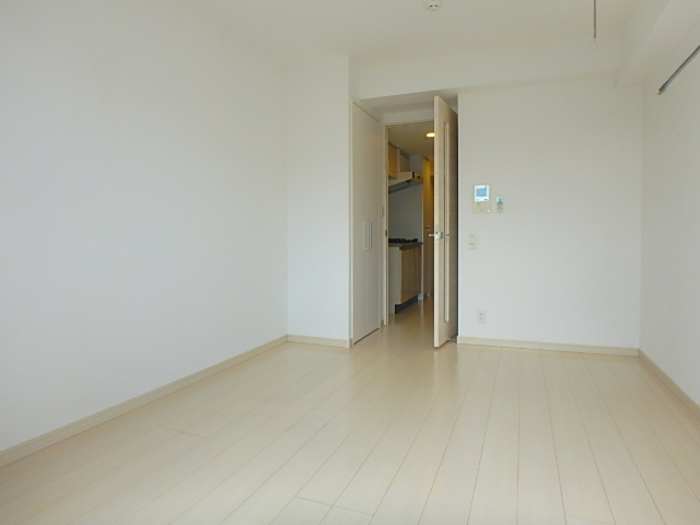 居室・リビング　憧れの駅前生活をこのお部屋で。。