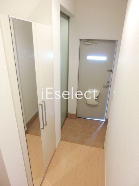 玄関　たっぷりシューズボックス