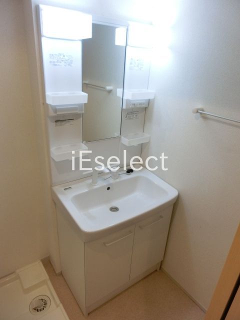 洗面設備　忙しい朝に便利なシャンプードレッサー