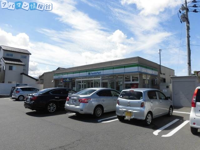 コンビニ　ファミリーマート新潟天神尾一丁目店（コンビニ）まで393m