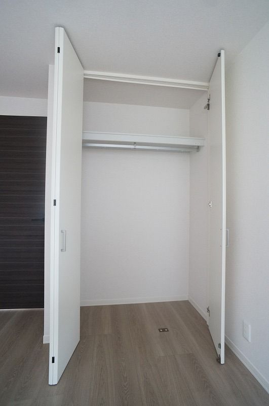 収納　洋室各お部屋にあるクローゼットです♪お洋服もしわにならず、キ