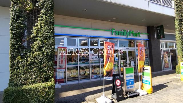 コンビニ　ファミリーマート 狭山市駅東口店（コンビニ）まで176m