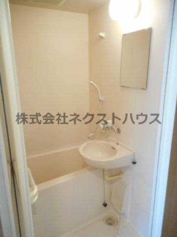 バス・シャワールーム　別部屋参考写真です
