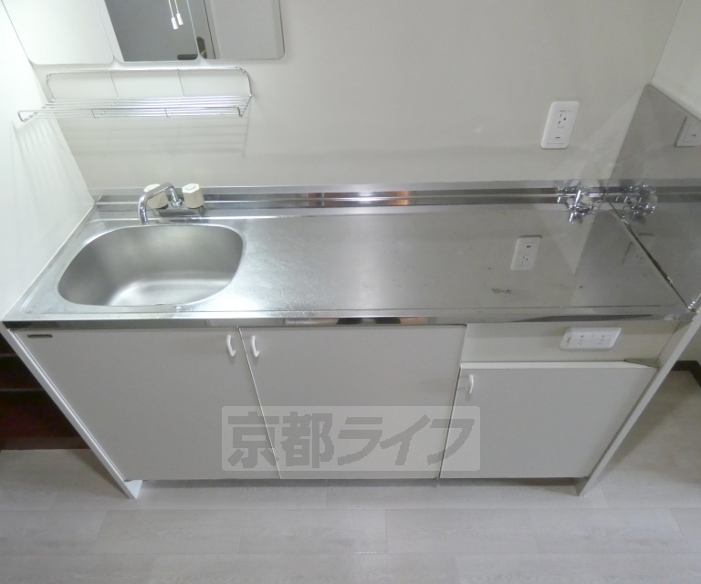 キッチン　２口コンロも置けますね！