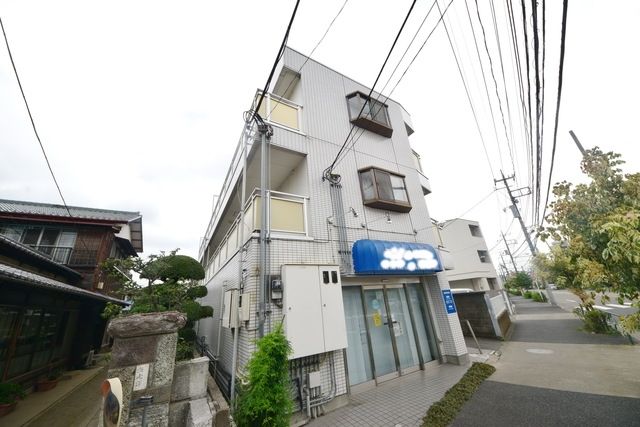 建物外観　★一階は病院です★
