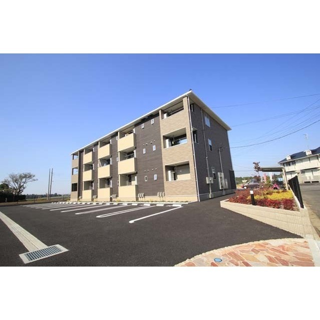 建物外観　スタイリッシュでカッコイイ外観