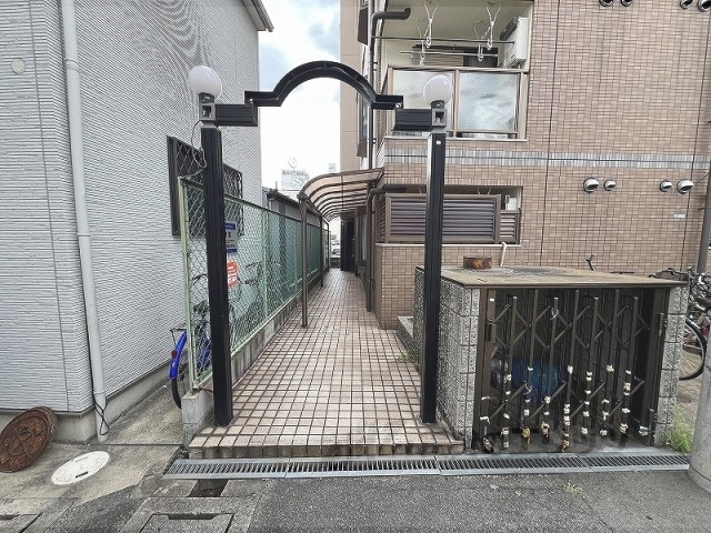 エストゥディオの外観写真