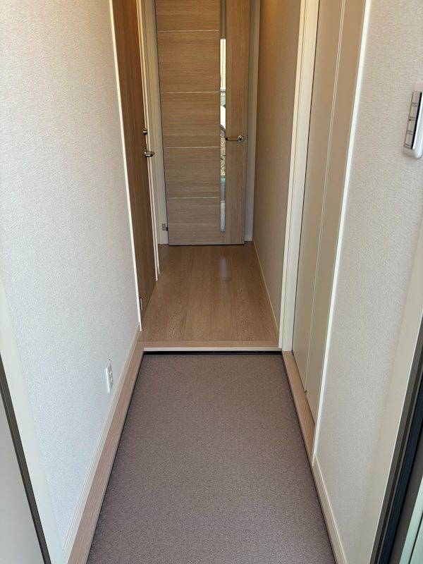 玄関　新築時の写真