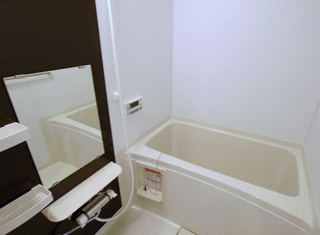 バス・シャワールーム　退去予定のため別部屋写真使用