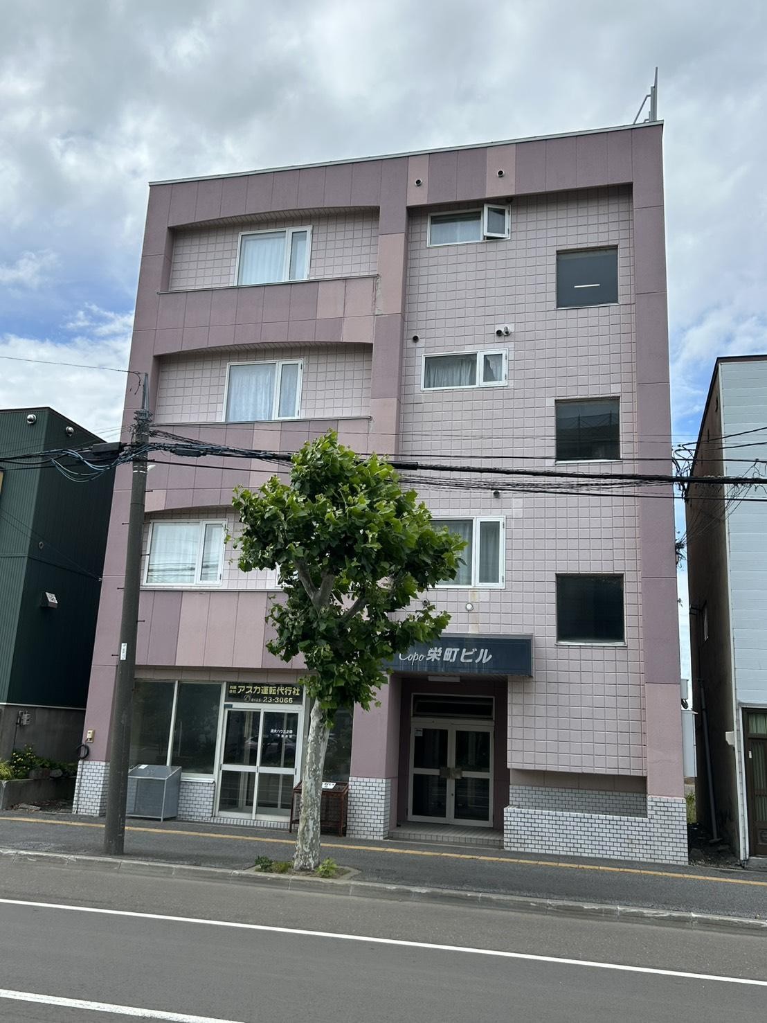 コーポ栄町ビルの外観写真