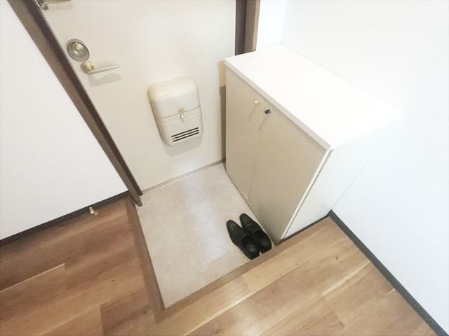 玄関　シューズBOX付きの広い玄関スペース