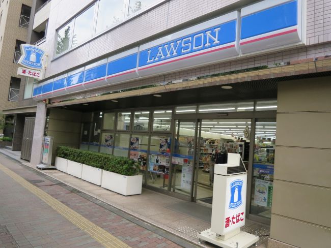 コンビニ　ローソン芝公園四丁目店（コンビニ）まで370m