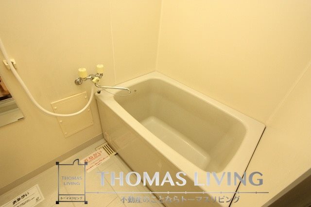 バス・シャワールーム　1日の疲れをとっていただける浴室です。