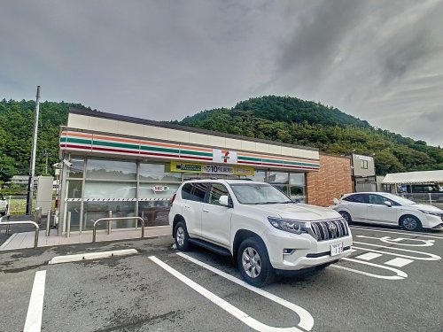 コンビニ　セブンイレブン 宮若山口店（コンビニ）まで1482m
