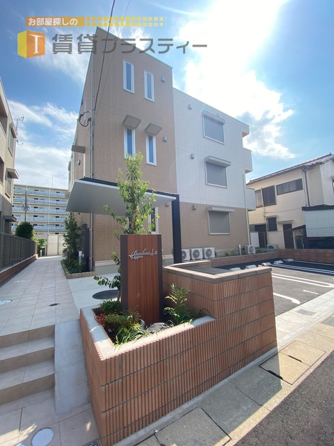 建物外観　人気のハウスメーカー大和ハウス施工の物件です。