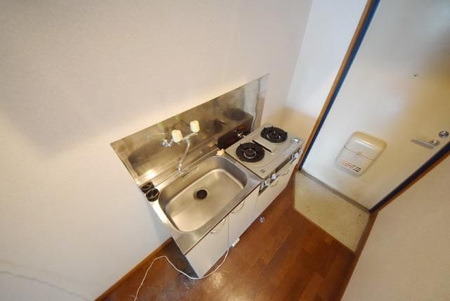 キッチン　ガスコンロ設置済み