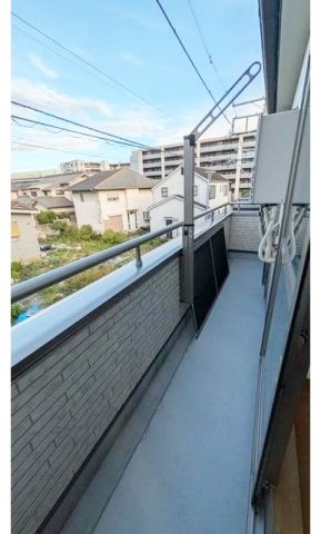 バルコニー　便利で嬉しいバルコニー付きです♪