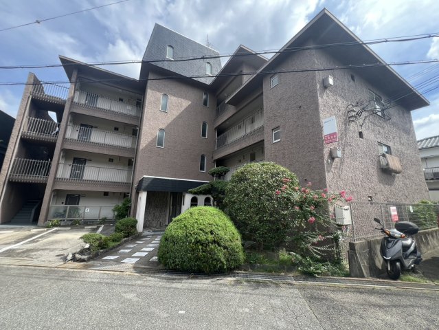 北夙川ハイツの外観写真