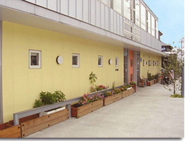 幼稚園・保育園　万願寺保育園（幼稚園・保育園）まで672m