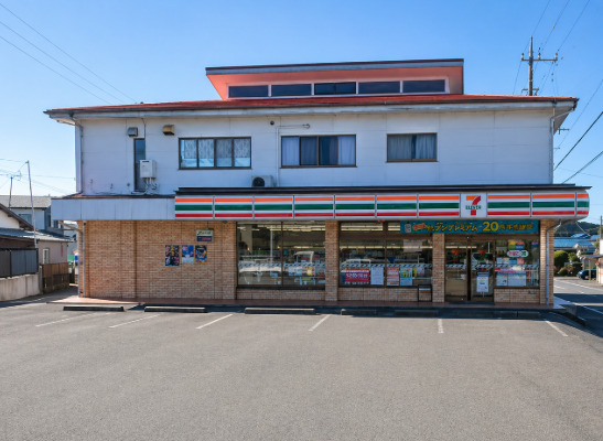 コンビニ　セブンイレブン 裾野石脇店（コンビニ）まで559m