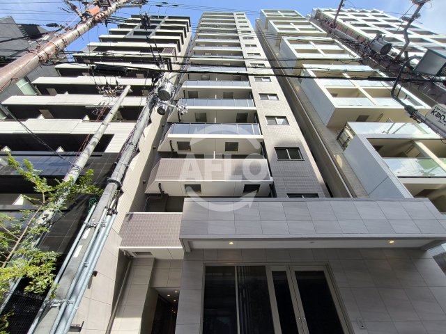 建物外観　コンフォリアリヴ靭公園　外観