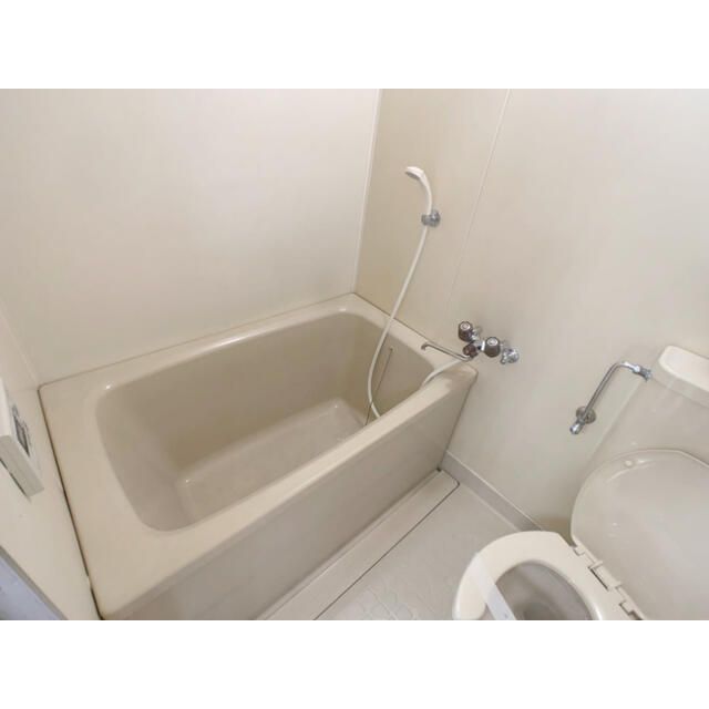 バス・シャワールーム　お風呂です