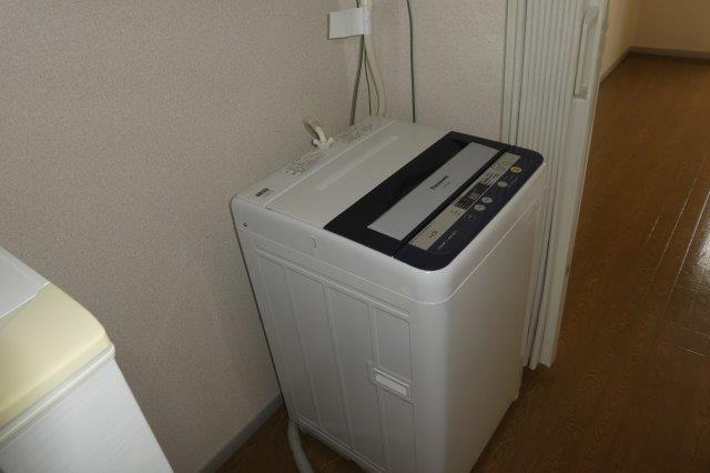 その他　洗濯機置き場（洗濯機付き）