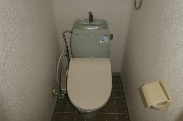 トイレ　ウォシュレット