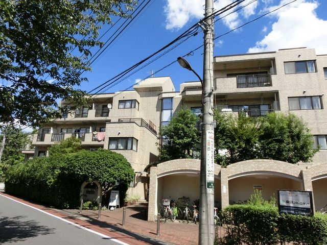 建物外観　★お洒落な外観タイル貼り・買い物・生活便利です★
