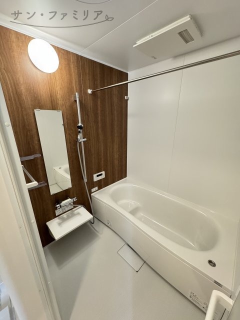 バス・シャワールーム　同一物件別部屋写真（イメージ）