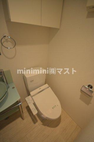セレニテ本町refletのトイレ写真