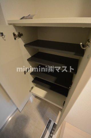 セレニテ本町refletの内装写真