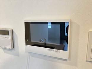 セキュリティ　来客の顔が見えて安心！TVモニターホン付きです♪