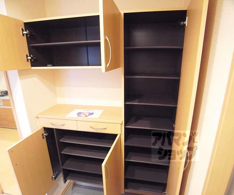 収納　たくさん入るシューズボックス