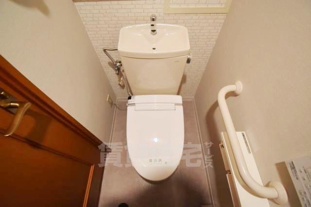 南海本線 天下茶屋駅 徒歩1分 13階建 築28年のトイレ写真
