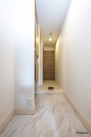 コンフォートTOWAの玄関写真