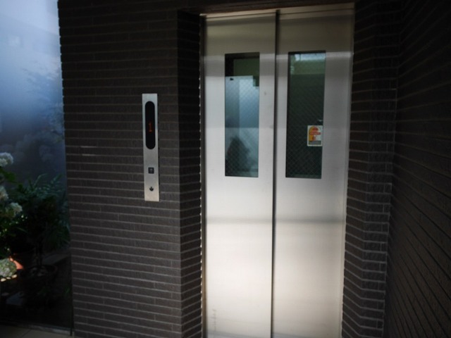 リヴェール三軒茶屋の外観写真