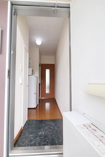 レオパレス柚の玄関写真