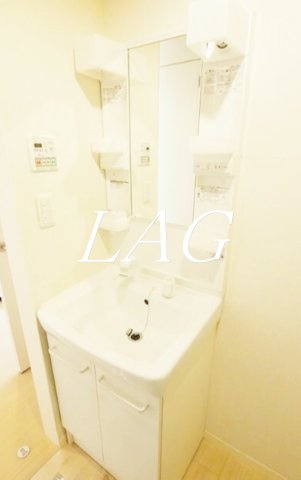 洗面設備　独立洗面台です。