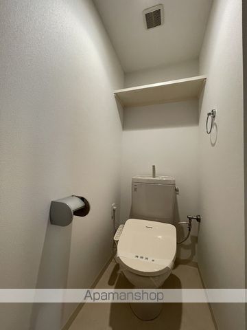 地下鉄御堂筋線 中津駅 徒歩3分 15階建 築19年のトイレ写真