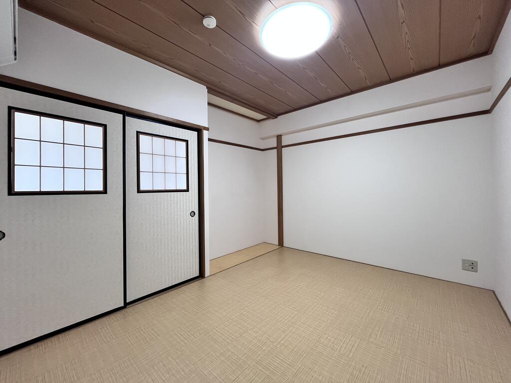 その他　※工事中の為別部屋の写真です。