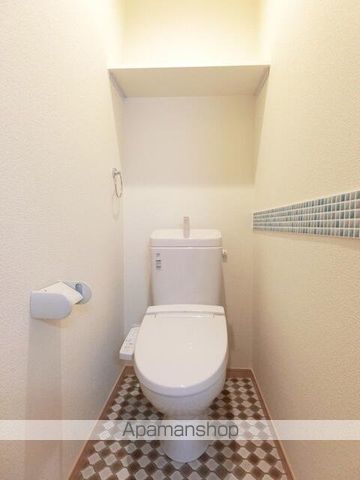 京急本線 南太田駅 徒歩7分 3階建 築9年のトイレ写真