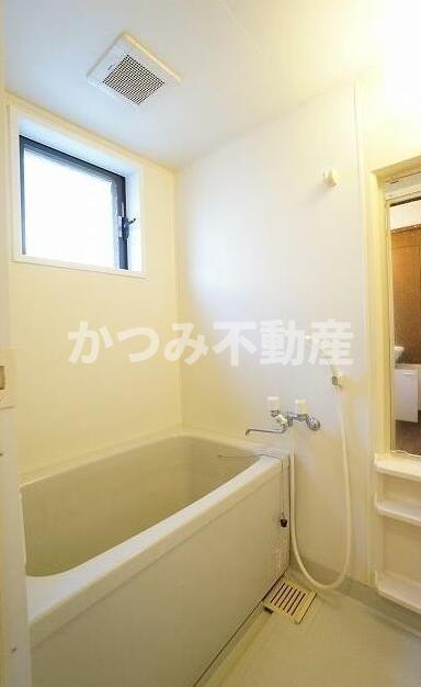 バス・シャワールーム　他号室参考写真